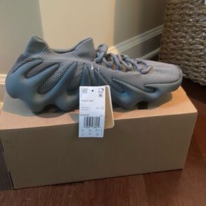 Yeezy 450. New. Men’s size 9